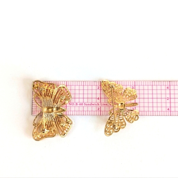 Vintage Brooches Bundle Gold-tone Faux Pearl Filigree Roses Butterfly Ribbon - Picture 16 of 17